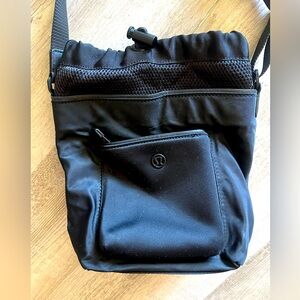 Lululemon All Set Bucket Bag